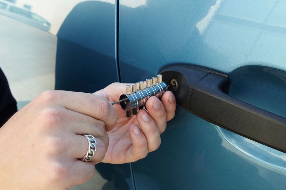 auto locksmith